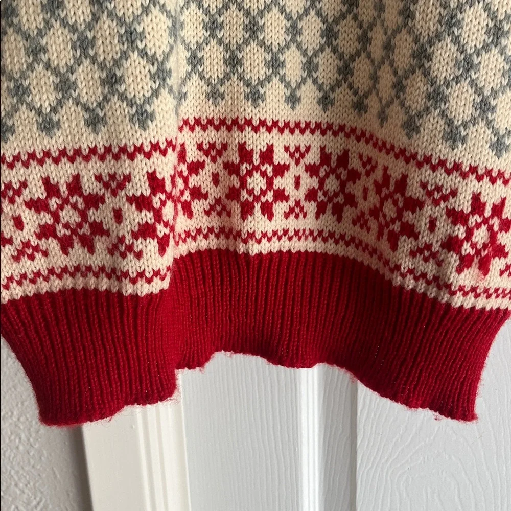 VINTAGE Dale of Norway Scandi Wool Knit Fair Isle Sweater